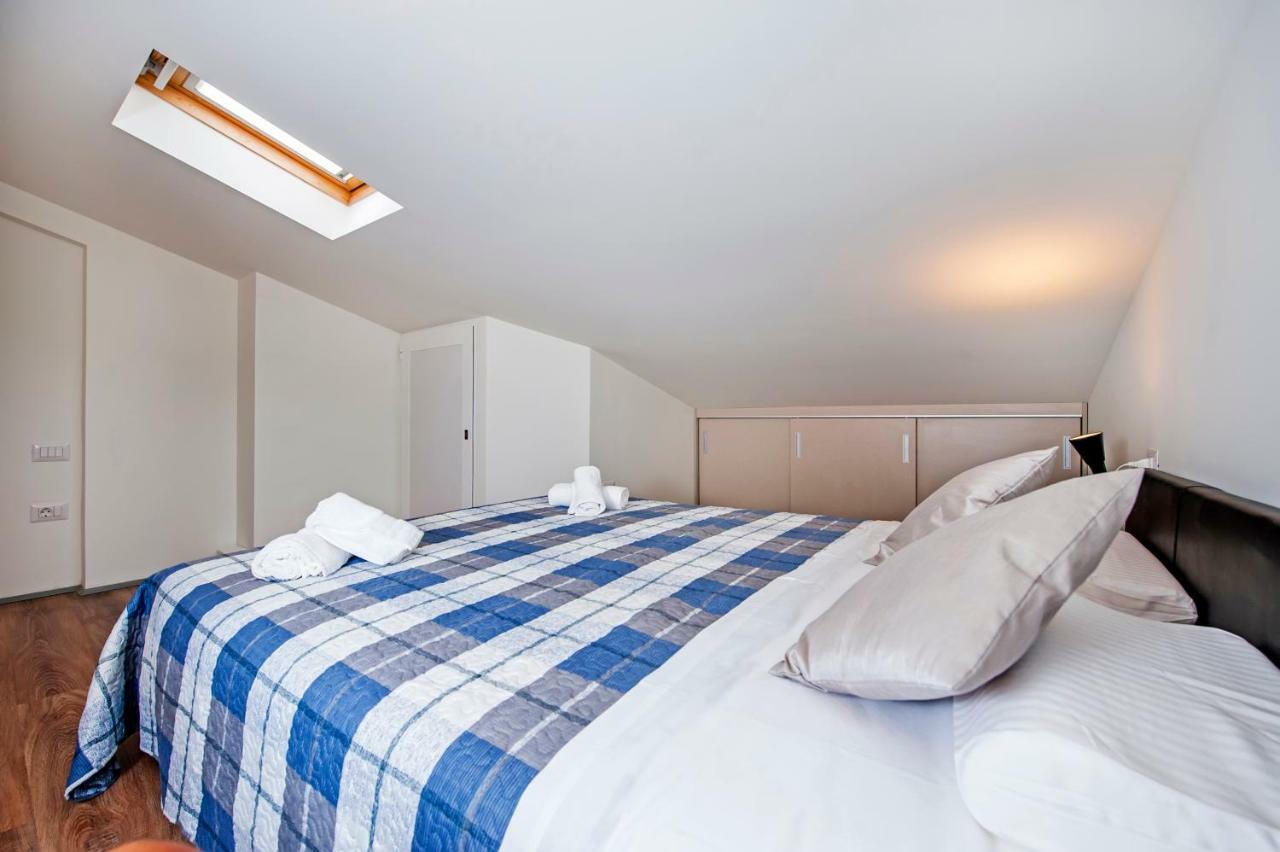 Lakovich Sea View Apartments Rovinj Kültér fotó