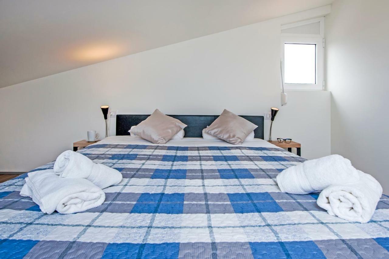 Lakovich Sea View Apartments Rovinj Kültér fotó